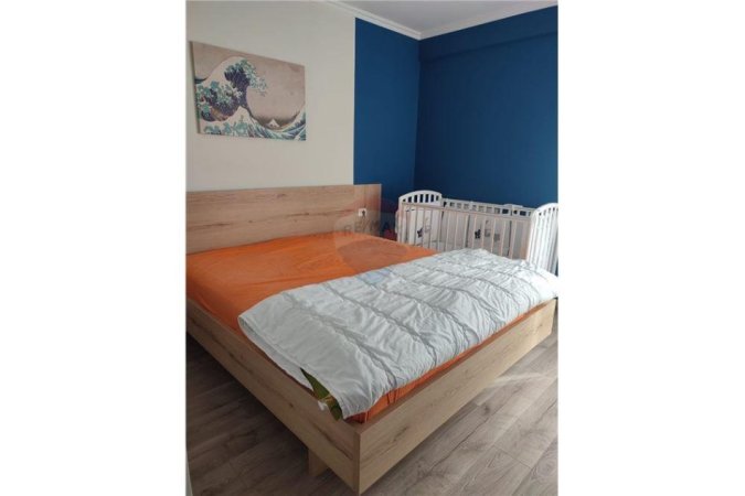 Tirane, jepet me qera apartament 2+1 Kati 3, 89 m² 550 € (Kopshti botanik)