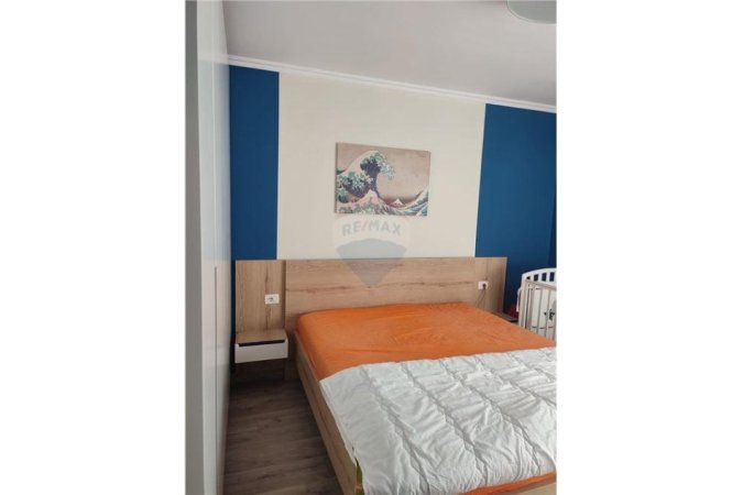 Tirane, jepet me qera apartament 2+1 Kati 3, 89 m² 550 € (Kopshti botanik)