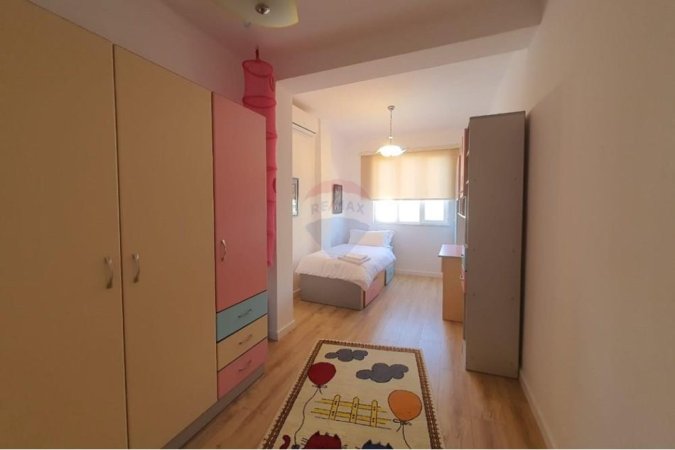 Tirane, jepet me qera apartament 2+1 Kati 4, 95 m² 700 € (Rruga e durrsit)