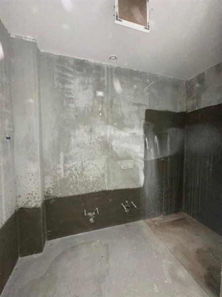 Tirane, shitet apartament 3+1+Ballkon Kati 4, 188 m² 525.500 € (Lake View Residence )