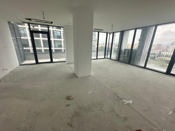 Tirane, shitet apartament 3+1+Ballkon Kati 4, 188 m² 525.500 € (Lake View Residence )