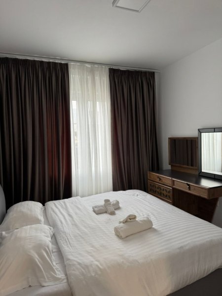 Tirane, jepet me qera apartament 1+1+Ballkon Kati 5, 70 m² 550 € (Rruga 5 Maj , prapa concord center)