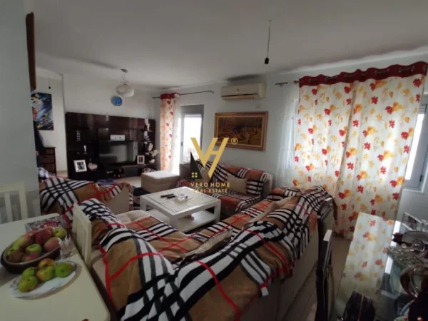 Tirane, shitet apartament 3+1+Ballkon Kati 6, 162 m² 220.000 € (FRESK)