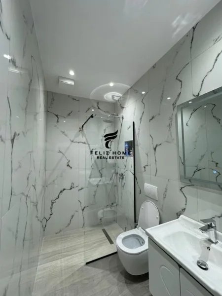 Tirane, jepet me qera apartament 1+1+Ballkon Kati 1, 75 m² 500 € (RRUGA 5 MAJI)