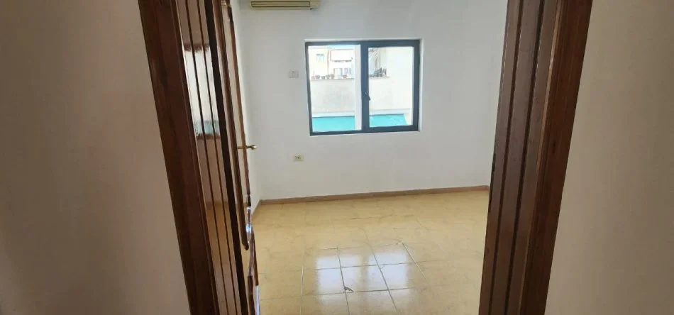 Tirane, shitet apartament 3+1 Kati 2, 150 m² 202.500 € (Selite)