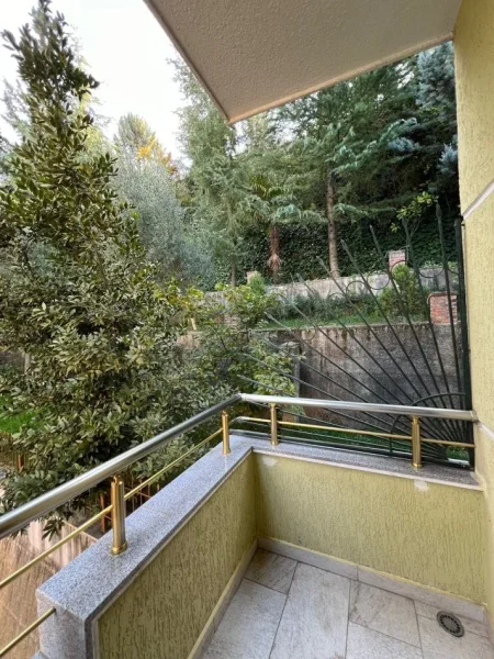 Shitet vile 3 kateshe e pabanuar me pare te vilat Gjermane, Rr.Fuat Toptani , me dokumenta