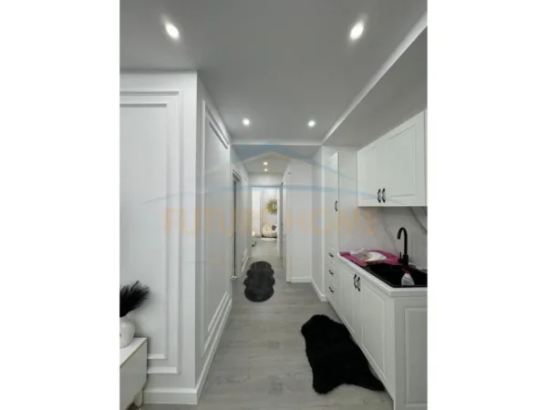 Durres, shitet apartament 2+1 Kati 1, 70 m² 150.000 € (VOLLGA)