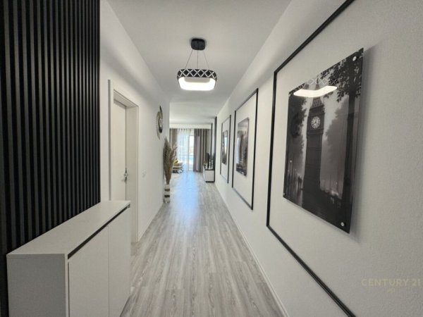 Tirane, jepet me qera 3+1+Ballkon Kati 4, 143 m² 1.200 € 