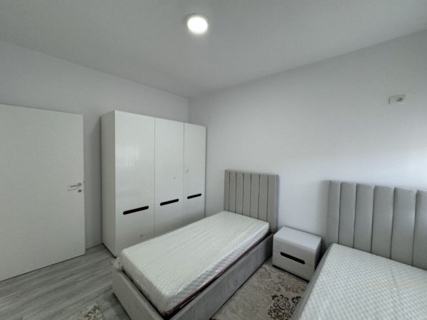 Tirane, jepet me qera 3+1+Ballkon Kati 4, 143 m² 1.200 € 