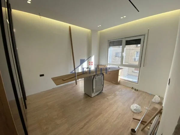 Tirane, shitet apartament 1+1 Kati 2, 63 m² 150.000 € (Rruga Bardhyl)