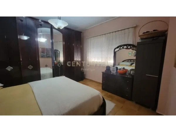 Tirane, shitet 2+1+Ballkon Kati 7, 124 m² 235.001 € 