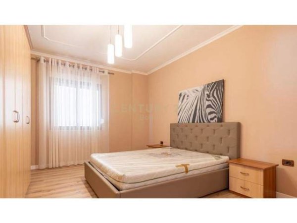 Tirane, shitet apartament 2+1 Kati 9, 120 m² 240.000 Euro