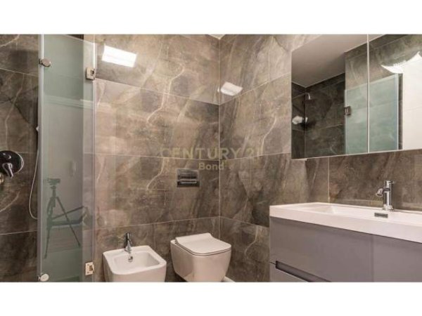Tirane, shitet apartament 2+1 Kati 9, 120 m² 240.000 Euro