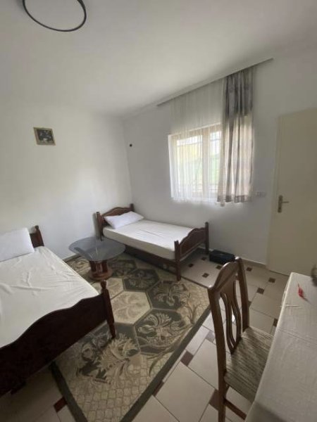 Tirane, jepet me qera garsonier 1+1 Kati 1, 35 m² 20.000 Leke (bajram allaraj)