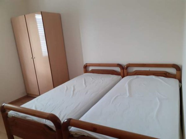 Tirane, jepet me qera apartament 2+1+BLK Kati 7, 88 m² 500 Euro (Komuna Parisit)