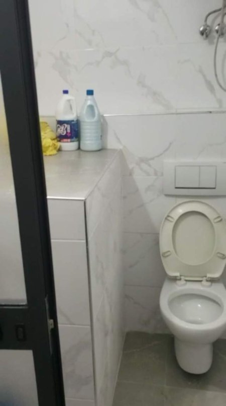 Tirane, jepet me qera apartament 1+1+BLK Kati 3, 65 m² 35.000 Leke (Rruga e Dibres)