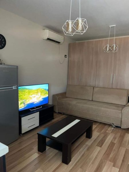 Tirane, jepet me qera garsonier 1+1+BLK Kati 6, 60 m² 35.000 Leke (Rruga e Kavajes)