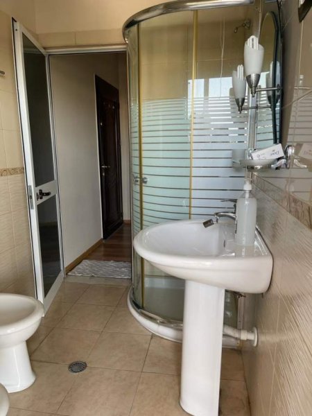 Tirane, jepet me qera garsonier 1+1+BLK Kati 6, 60 m² 35.000 Leke (Rruga e Kavajes)