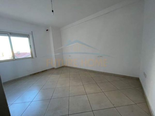 Durres, ofert apartament 1+1+BLK Kati 2, 52 m² 200 Euro (Ujesjellesi)