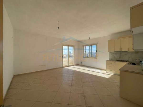 Durres, ofert apartament 2+1+BLK Kati 9, 103 m² 250 Euro (Ujesjellesi)