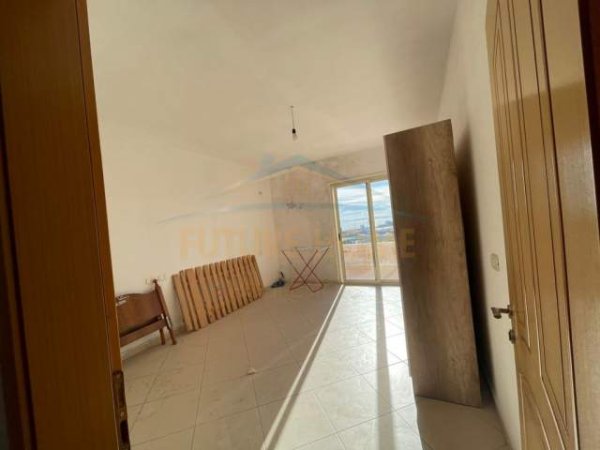 Durres, ofert apartament 2+1+BLK Kati 9, 103 m² 250 Euro (Ujesjellesi)
