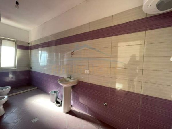 Durres, ofert apartament 2+1+BLK Kati 9, 103 m² 250 Euro (Ujesjellesi)