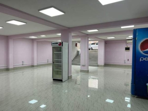 Tirane, jepet me qera Kati 0, 800 Euro (SHYQERI ISHMI)