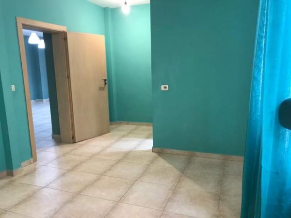 Tirane, shitet apartament 2+1 Kati 5, 115 m² 165.000 Euro