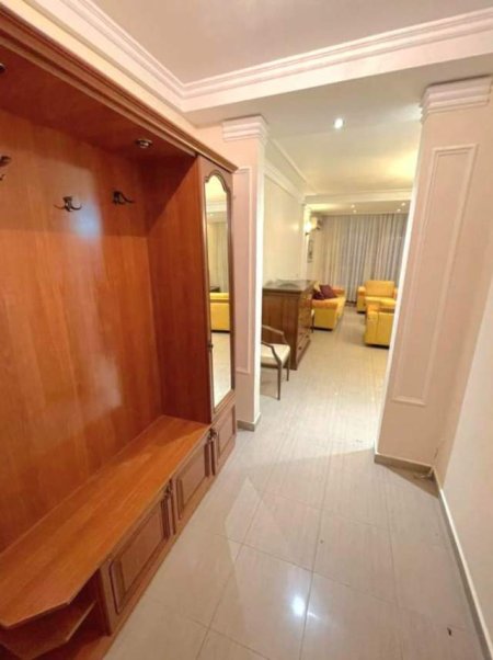 Tirane, jepet me qera apartament 2+1+BLK Kati 3, 118 m² 650 Euro (Nikolla tupe)
