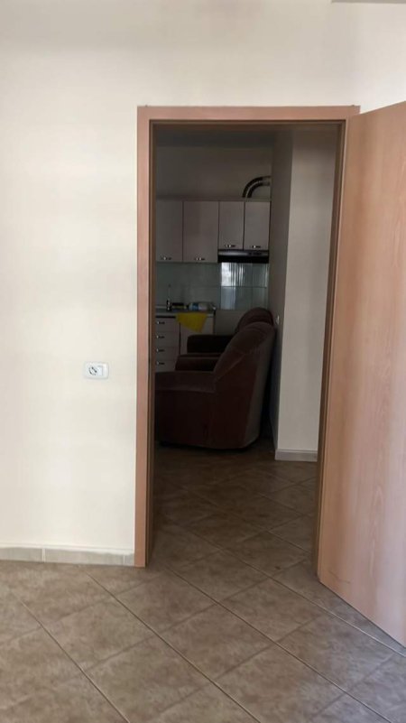 Tirane, shitet apartament 2+1 Kati 3, 94 m² 125.000 Euro (rruga e kavajes)