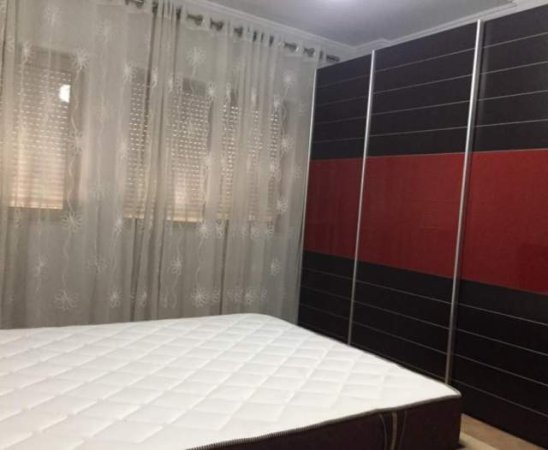 Tirane, jepet me qera apartament 2+1+BLK Kati 3, 85 m² 550 Euro (kavajes)