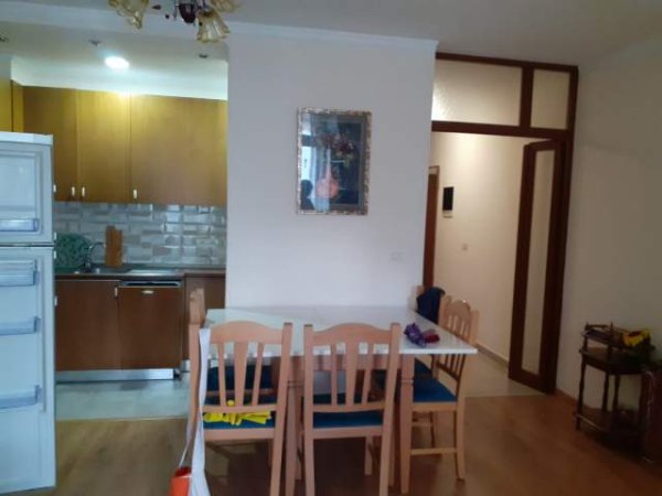 Tirane, jepet me qera apartament 2+1+BLK Kati 7, 87 m² 510 Euro (tish dahija)