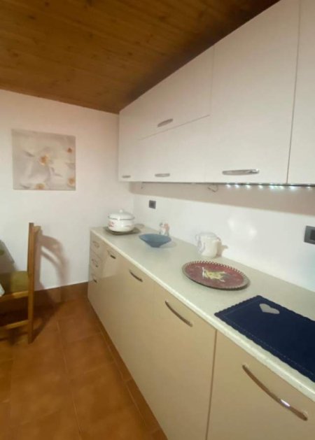 Tirane, jepet me qera apartament 2 Katshe Kati 2, 70 m² 450 Euro (zoi xoxa)