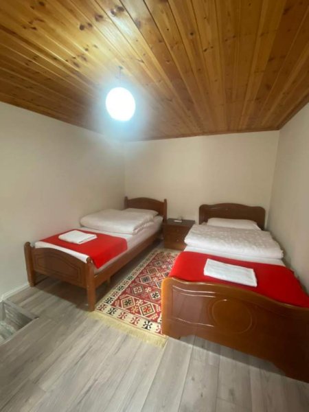 Tirane, jepet me qera apartament 1+1+BLK Kati 2, 70 m² 450 Euro (rruga zoi xoxa)