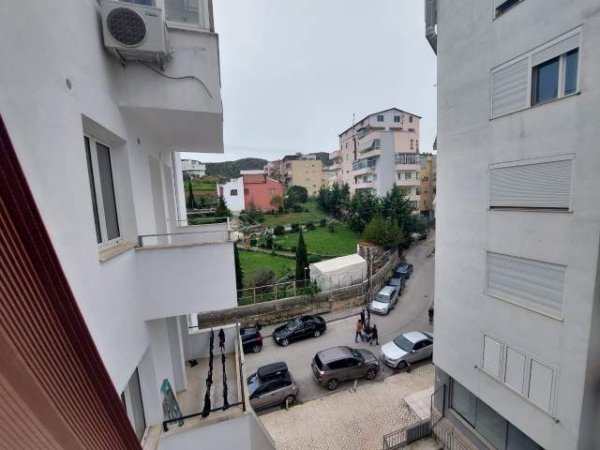 Tirane, shitet apartament 118 m² 130.000 Euro (Kompleksi Eleonora, Kodra e Diellit 1)