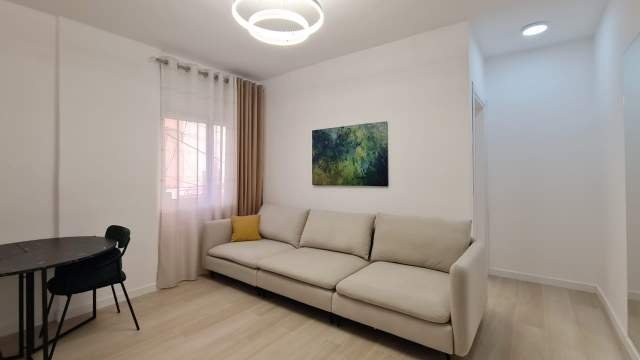 Tirane, shitet apartament 1+1 Kati 2, 51 m² 83.000 Euro (Komuna e Parisit)