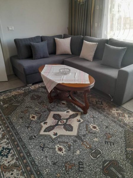 Tirane, jepet me qera apartament 1+1+BLK Kati 5, 70 m² 450 Euro (nikolla lena)
