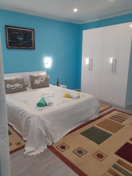 Tirane, jepet me qera apartament 1+1+BLK Kati 6, 70 m² 450 Euro (Rruga Nikolla Lena)