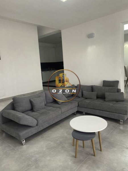 Tirane, jepet me qera Vile Kati 1, 350 m² 1.700 Euro (Rezidence Kodra e Diellit 2)