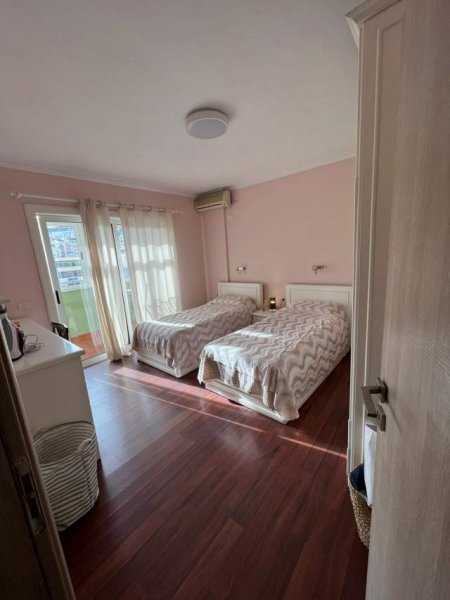 Tirane, jepet me qera 2+1+BLK Kati 7, 600 Euro