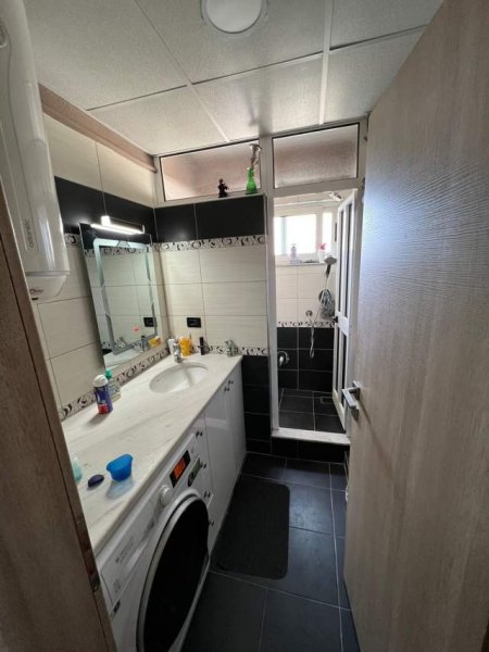 Tirane, jepet me qera apartament 2+1+A+BLK Kati 7, 125 m² 600 Euro (KRISTAL CENTER)