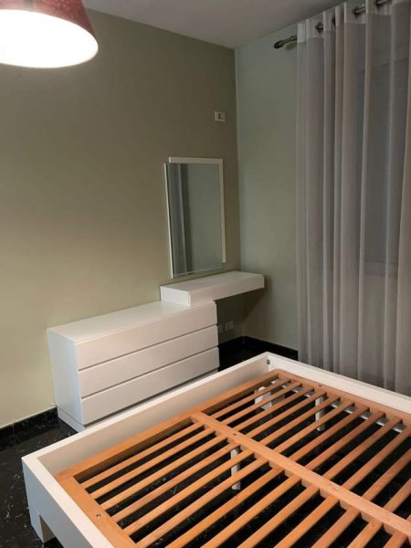Tirane, jepet me qera apartament Kati 2, 73 m² 450 Euro (Zogu i Zi prane Ring Center)