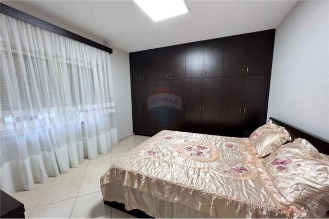 Tirane, jepet me qera apartament 2+1+A+BLK 89 m² 500 Euro (BILL KLINTON)