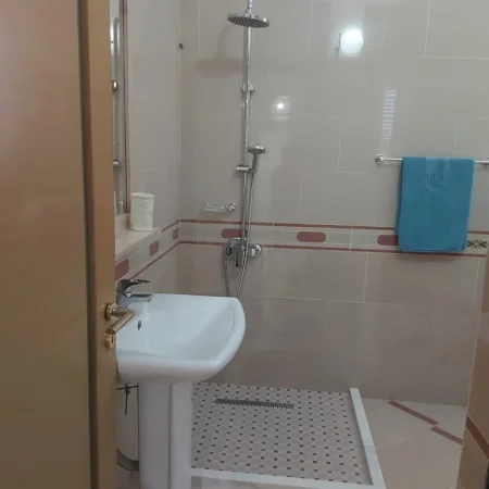 Vlore, shes apartament+verande | Penthouse 2+1+Aneks+Ballkon , 179 m² 260.000 € (Rruga Shaban Demiraj)