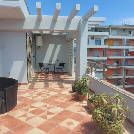 Vlore, shes apartament+verande | Penthouse 2+1+Aneks+Ballkon , 179 m² 260.000 € (Rruga Shaban Demiraj)