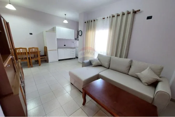 Tirane, jepet me qera apartament , 90 m² 50.000 €