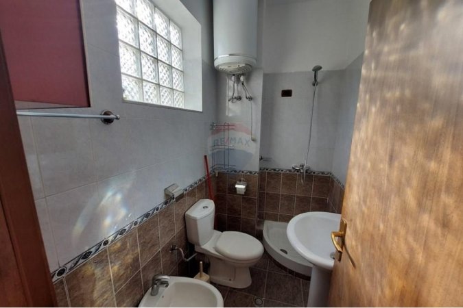 Tirane, jepet me qera apartament , 90 m² 50.000 €