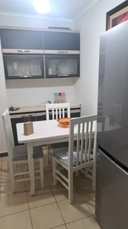 Tirane, jepet me qera Vile 2+1 Kati 2, 93 m² 500 € (Ali demi Tirane)