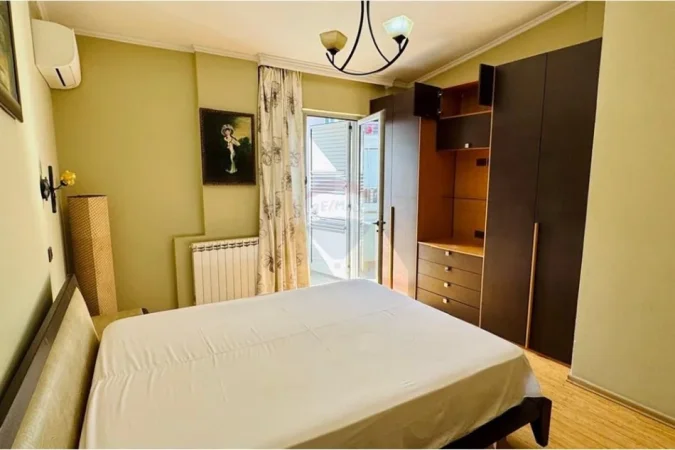 Tirane, jap me qera apartament 2+1+Aneks+Ballkon Kati 7, 130 m² 600 € 