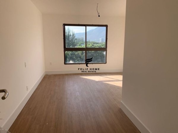 Tirane, jepet me qera ambjent biznesi Kati 1, 40 m² 600 € (VASIL SHANTO)